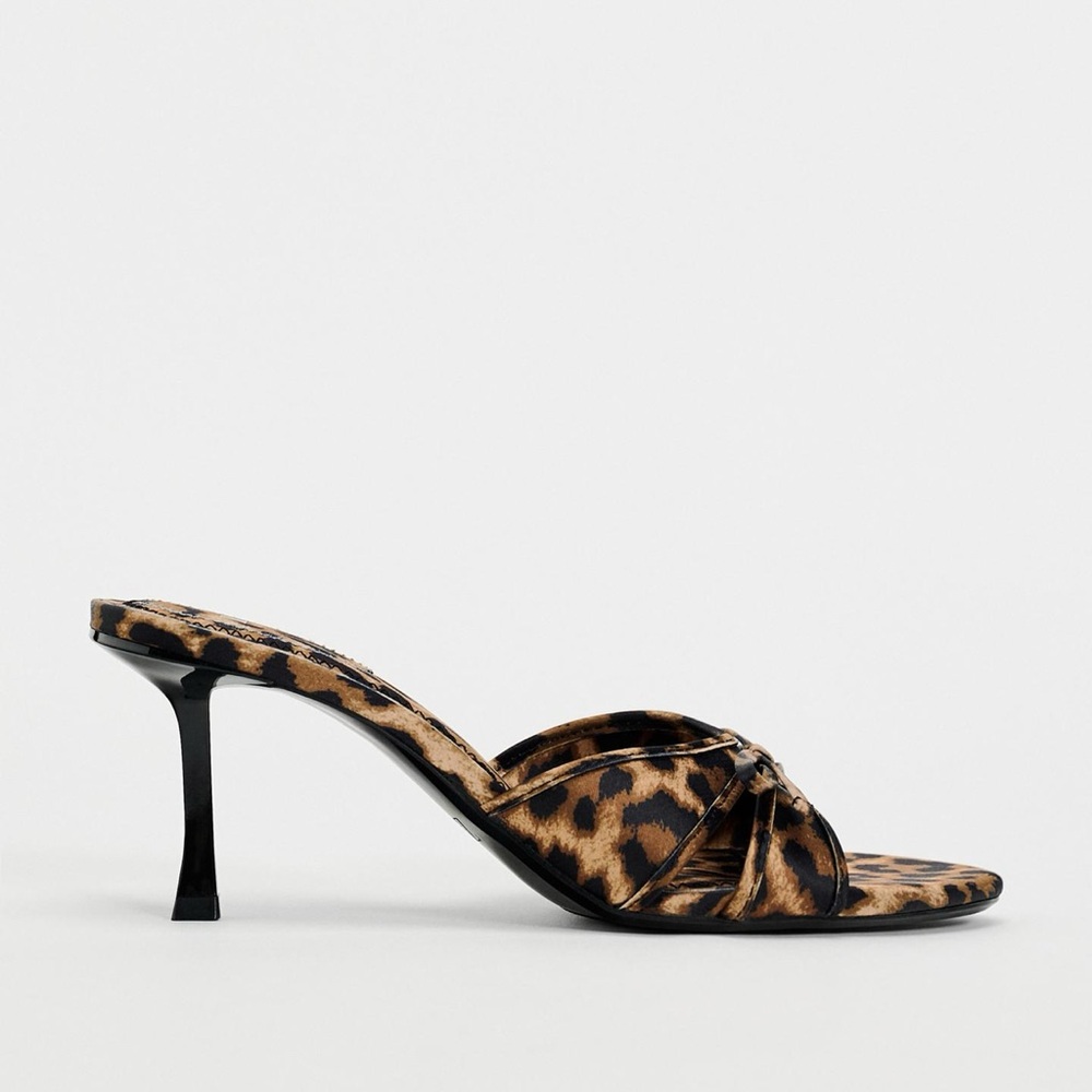 Zara Animal Print Heeled Sandals, size 9, bow on front.only worn once!